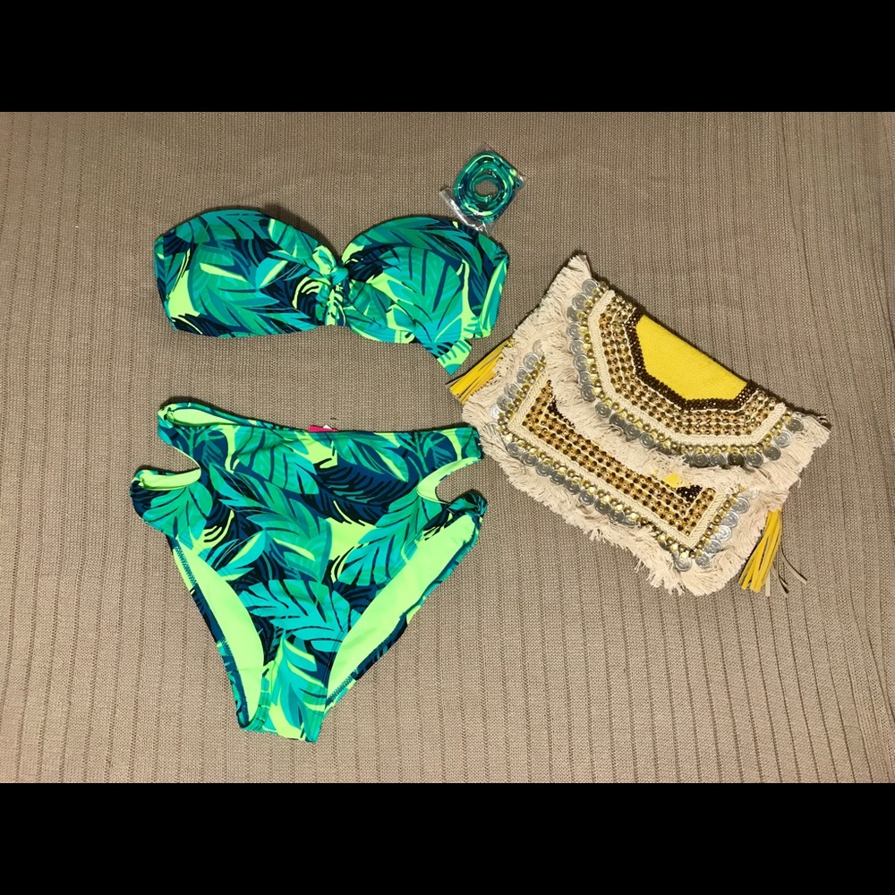 NWT Brand New Bikini Size Medium Top & Bottom